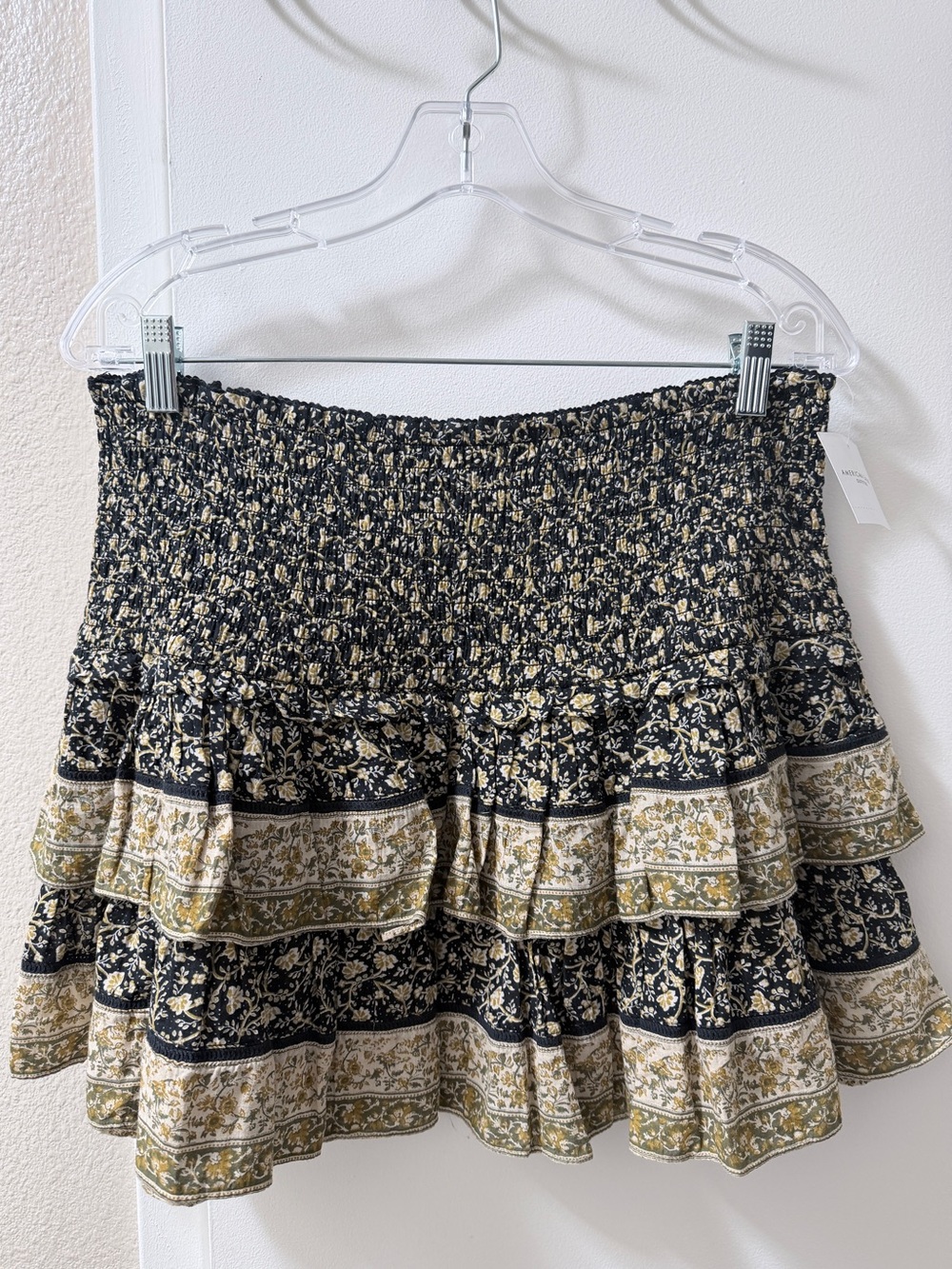 American Eagle - Tiered Black and Cream Floral Smocked Mini Skirt